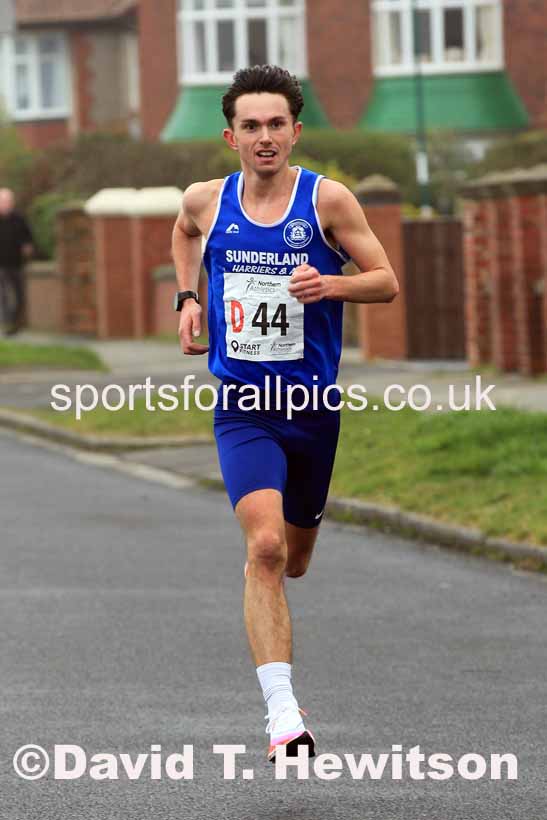 Senior mens 12 Stage 2023 Northern Mens 12 stage and Womens 6 Stage Relays and Young Athletes, Redcar. Photo: David T. Hewitson/Sports for All Pics